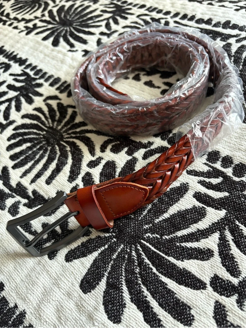 NWT Mens Braided/Woven Leather Belt